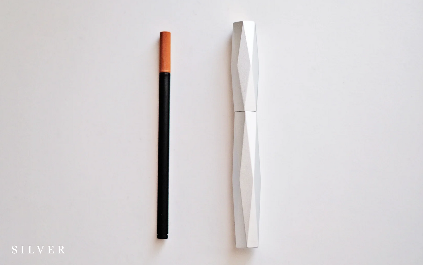 「CHAPTER PEN」(シルバーORピンクゴールド) BOX & 替芯付き (税込)
